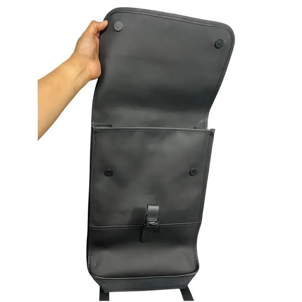 Rains Unsex Black  Backpack Mini